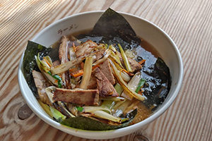 炒めネギラーメン